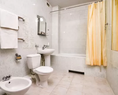 2-местный 2-комнатный номер 1 кат. в санатории «Кирова» в Кисловодске - фотография